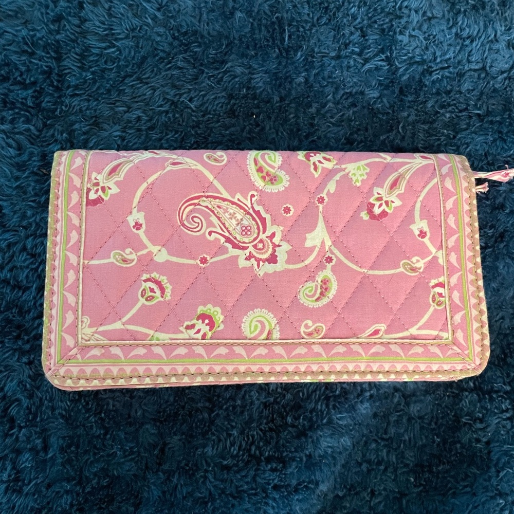Vera Bradley Style Pink Quilted Paisley Women's Clutch